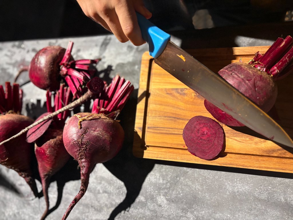 Beets, fresh cut